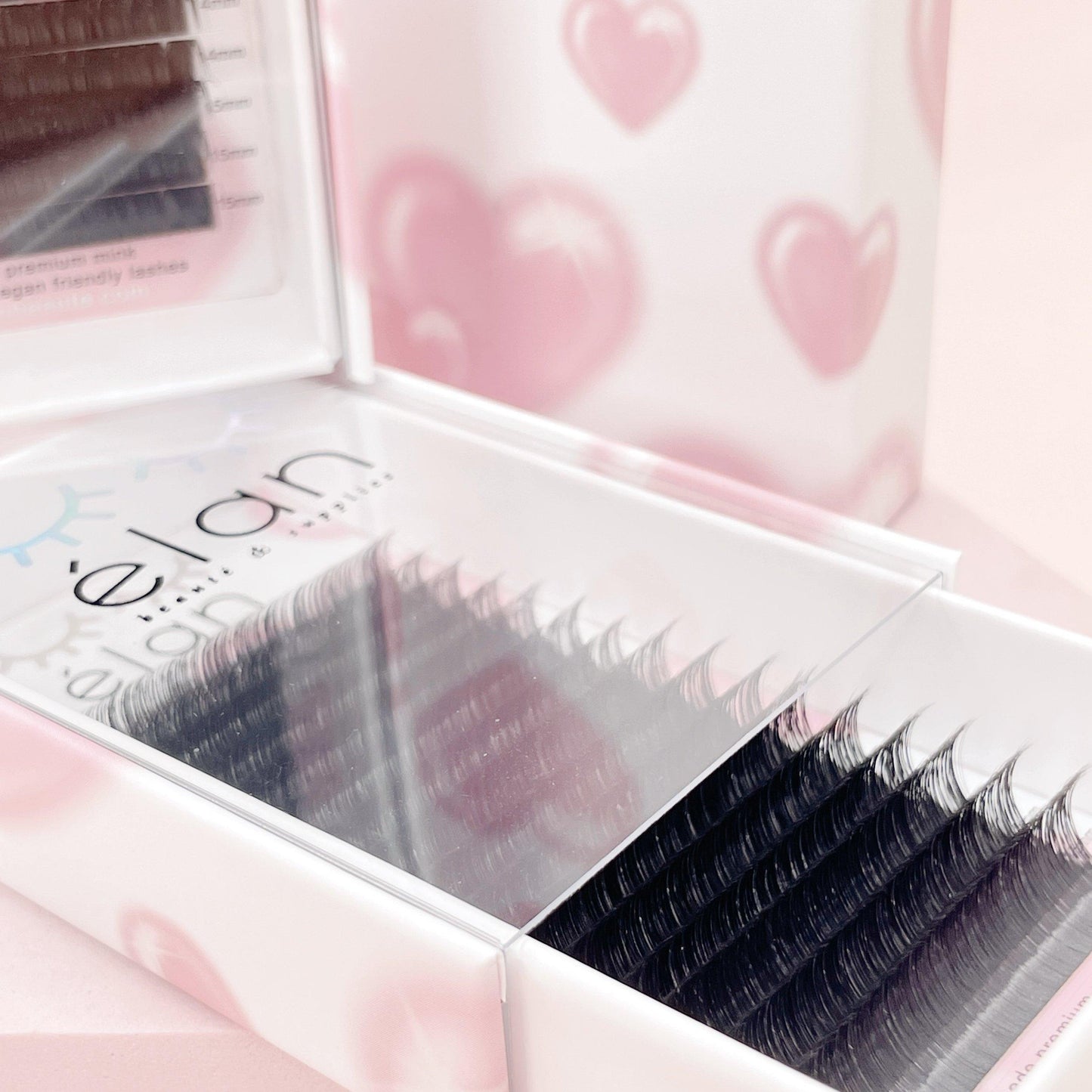 0.03 MATTE MINK lash trays π